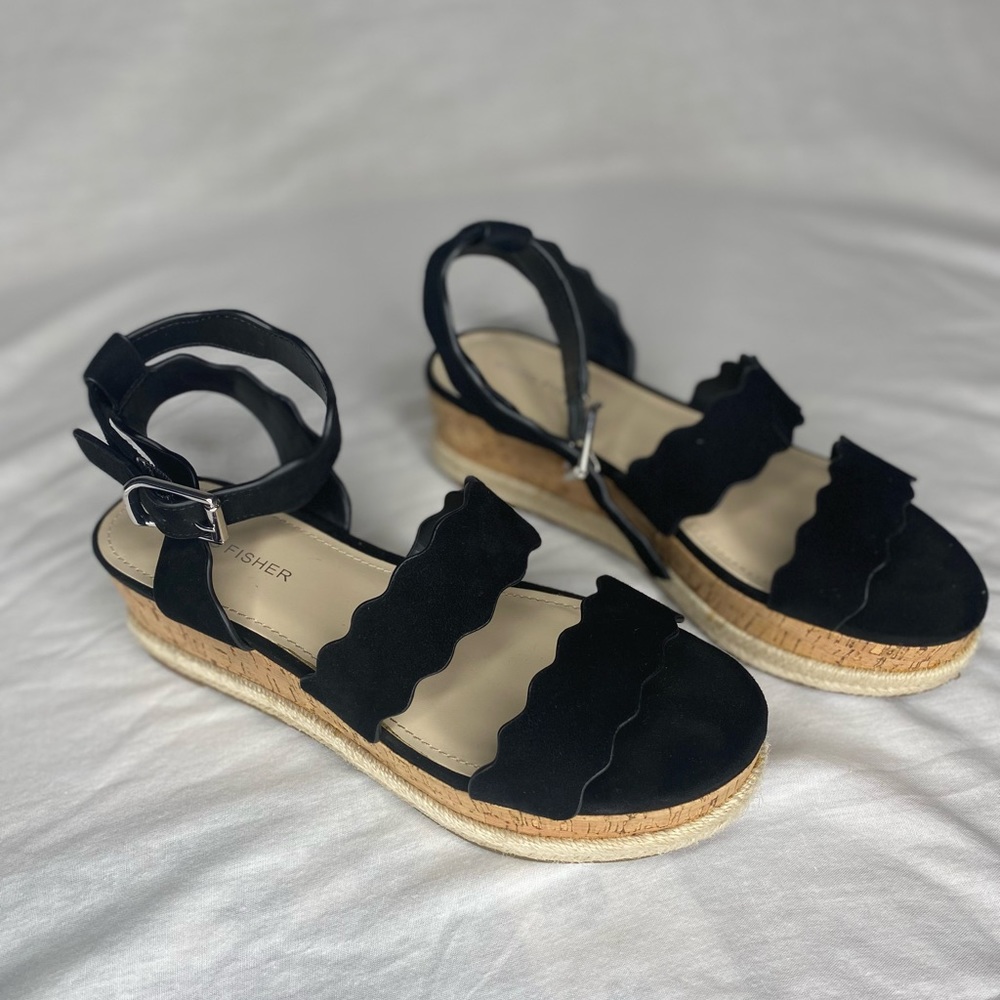 Black wedge Marc Fisher